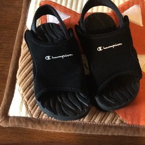 Champion Size 7 toddler slides
